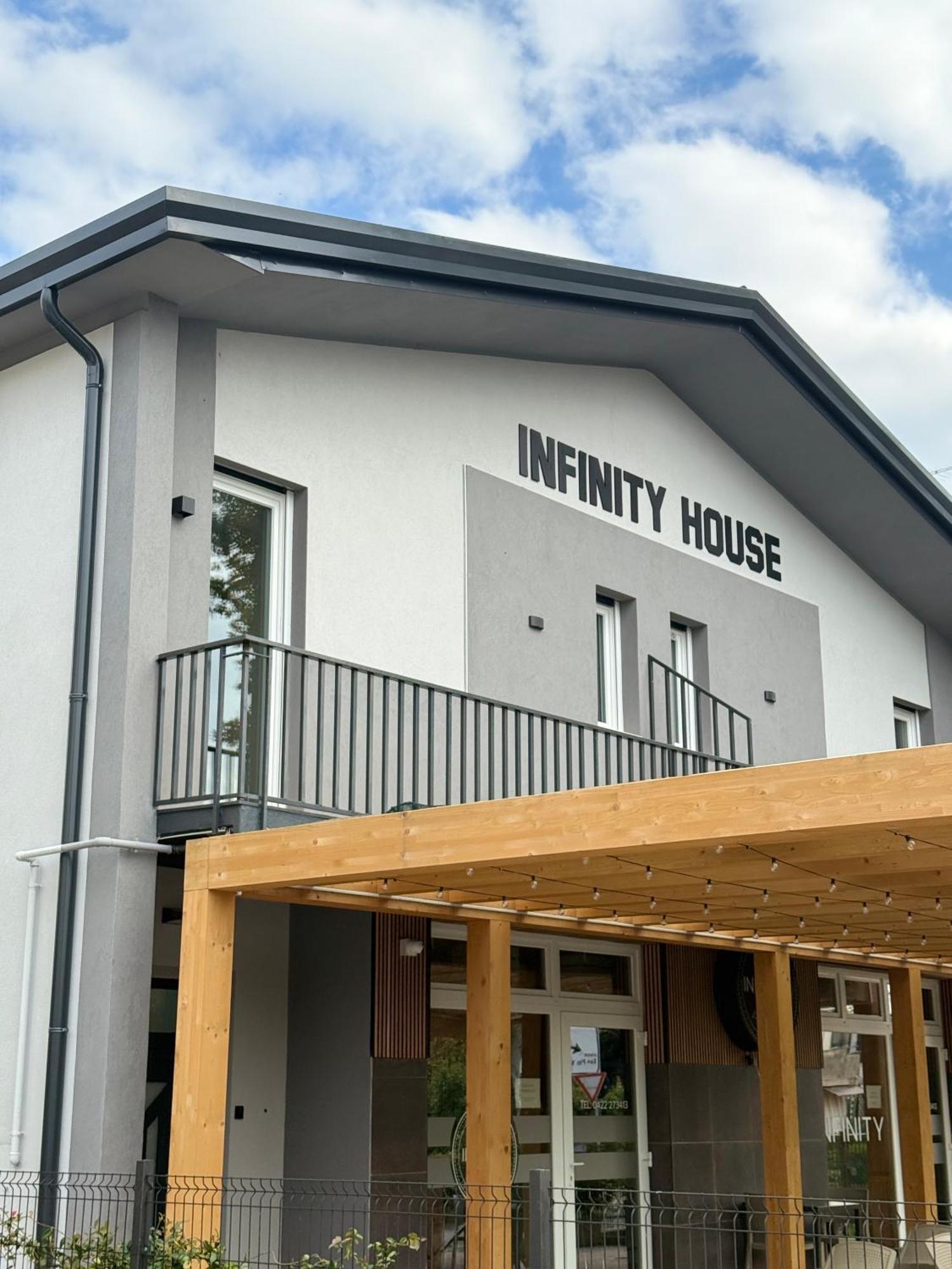 Infinity House - Eleganza Moderna Tra Treviso E Venezia Casièr Exterior foto