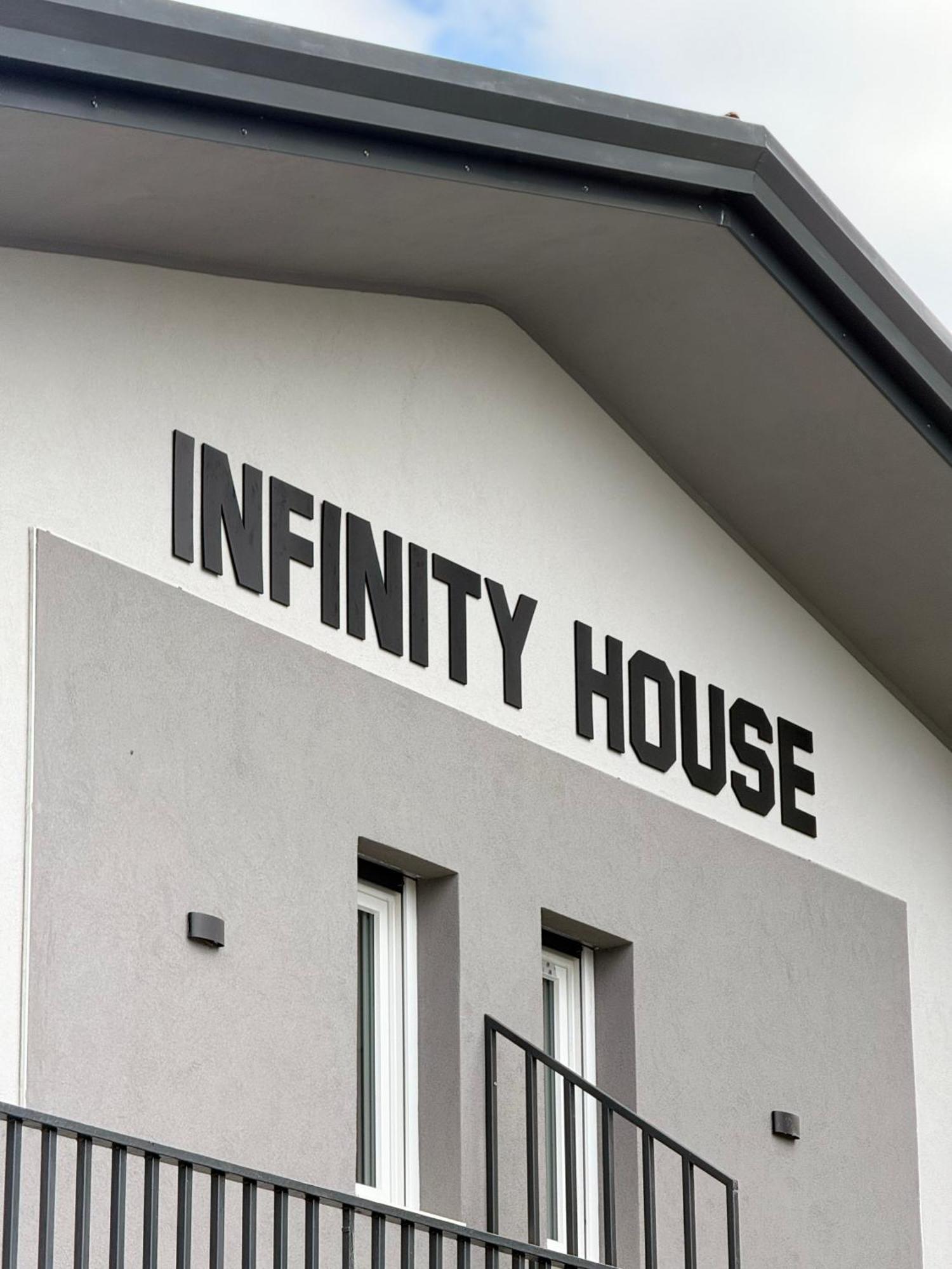 Infinity House - Eleganza Moderna Tra Treviso E Venezia Casièr Exterior foto